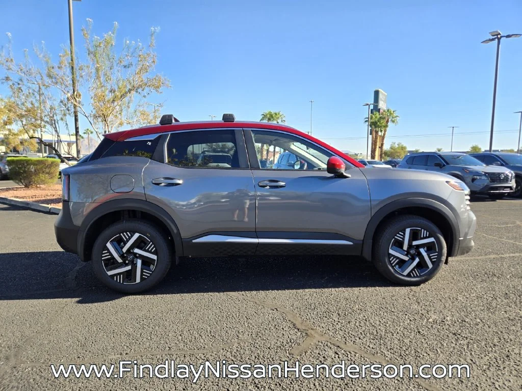 New 2027 Gun Metallic / Scarlet Ember Tintcoat Two-tone Nissan SV image 8
