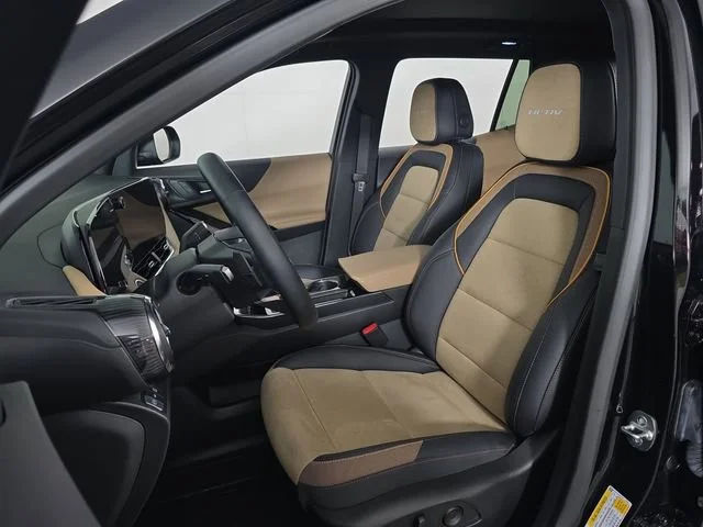 Used 2026 Mosaic Black Metallic Chevrolet ACTIV image 16