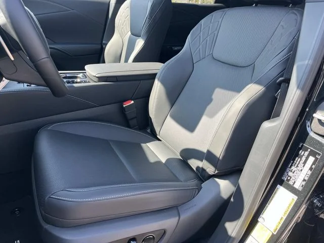 New 2026 Caviar Lexus PREMIUM AWD image 25