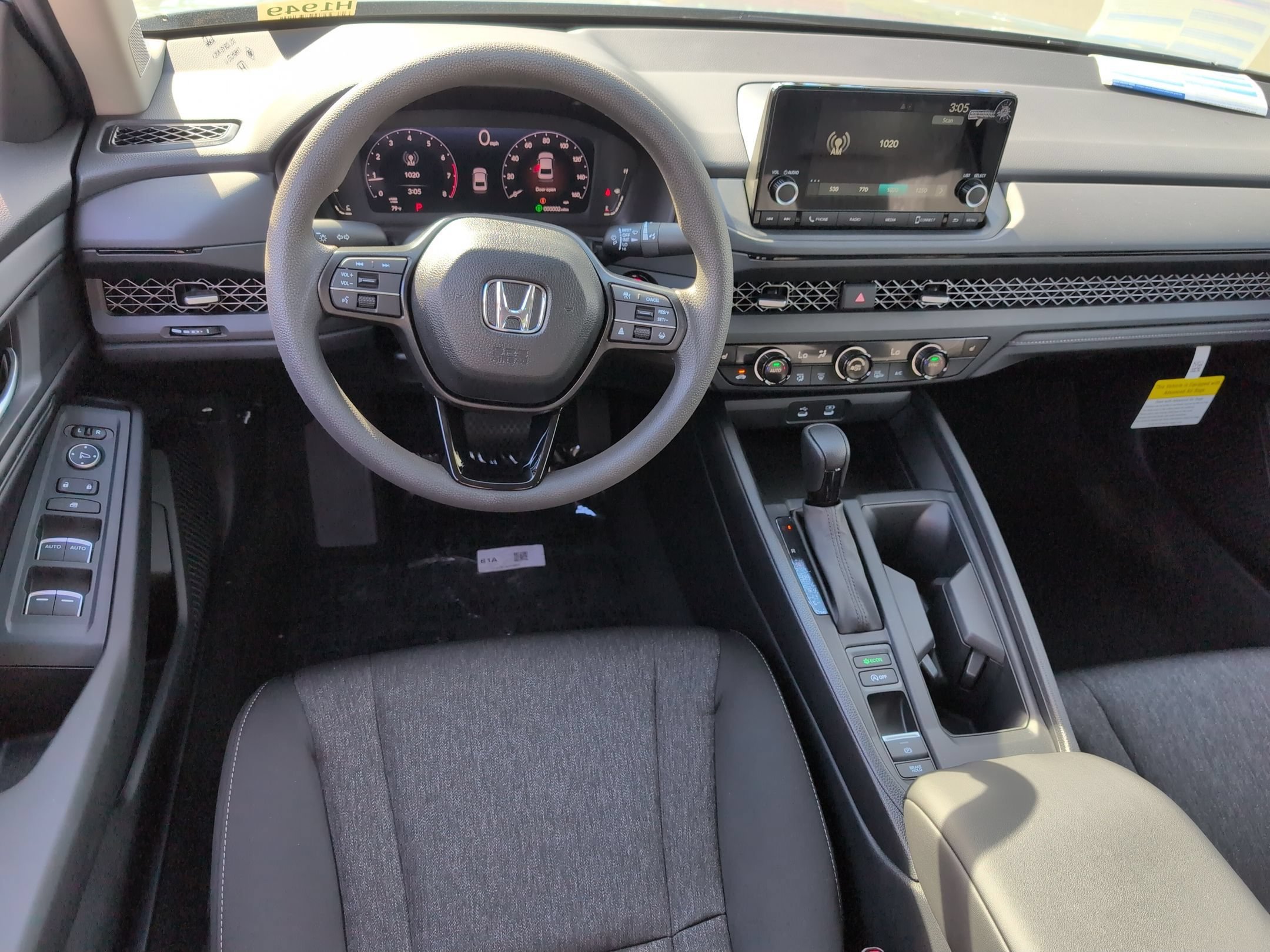 New 2025 Urban Gray Pearl Honda SE image 18
