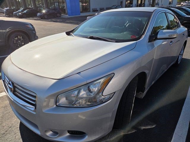 Used 2014 Brilliant Silver Metallic Nissan 3.5 SV image 4