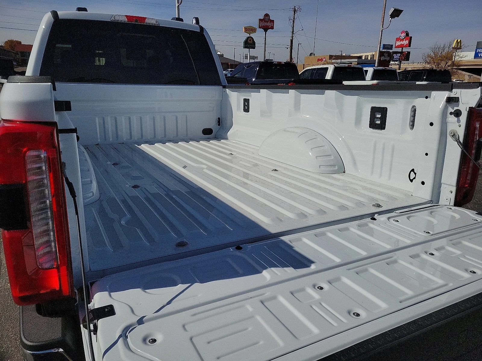 New 2026 Oxford White Ford F-350&reg; Lariat&reg; image 8