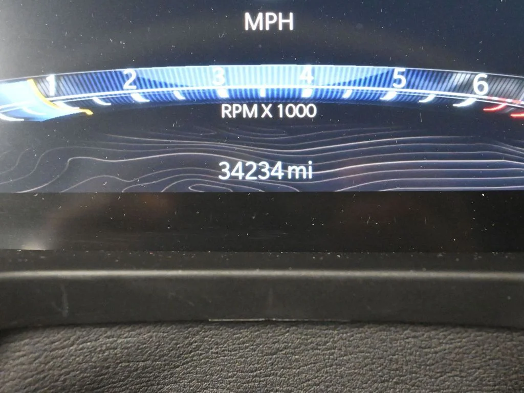 Used 2023 Diamond Black Crystal Pearlcoat Jeep Altitude image 25