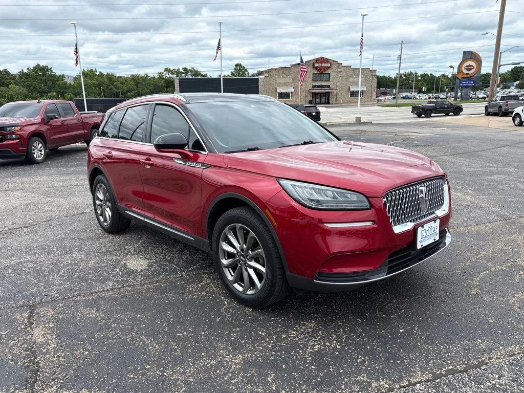 Used 2022 Red Lincoln Standard image 1