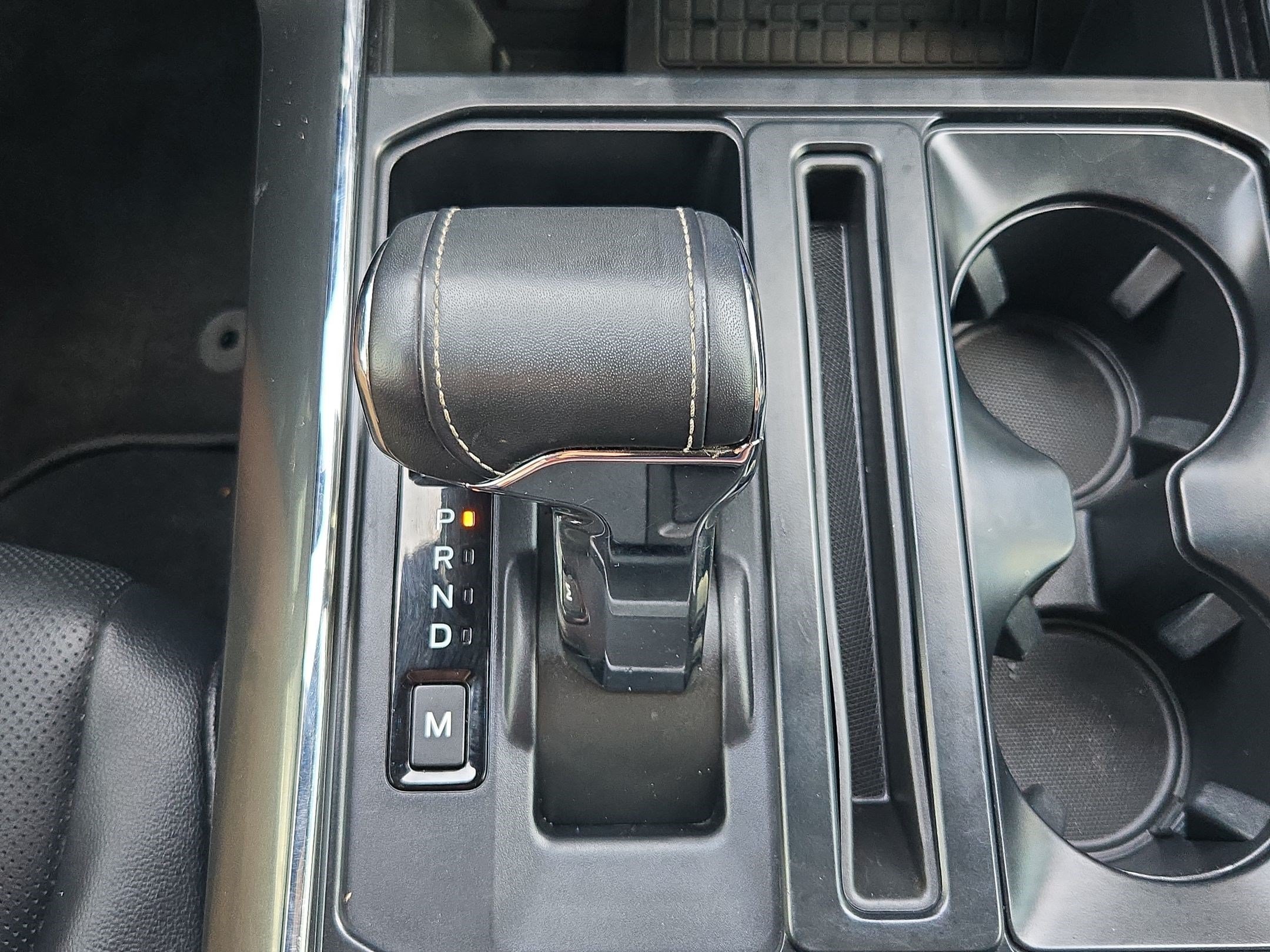 Used 2023 Agate Black Metallic Ford Lariat image 24