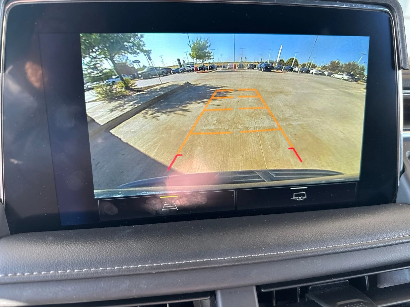 Used 2023 Green Chevrolet LT image 34
