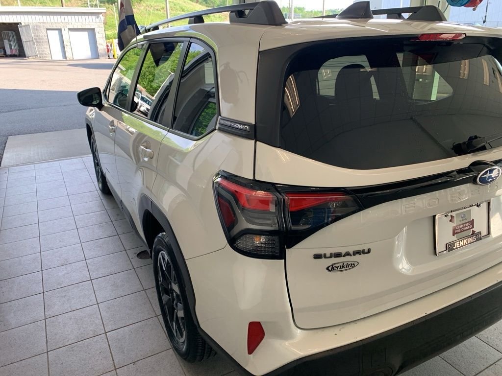 2025 Subaru Forester Premium - Photo 13