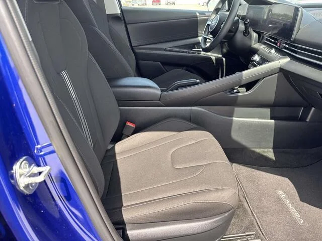 Used 2024 Intense Blue Hyundai SEL image 12
