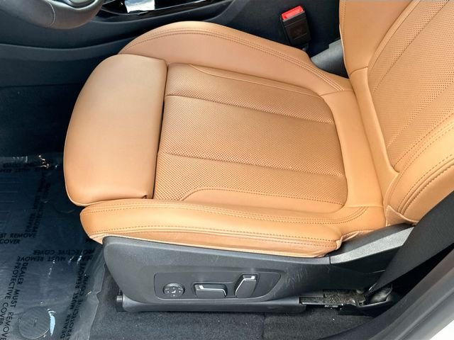 Certified Used 2024 White BMW sDrive30i image 19