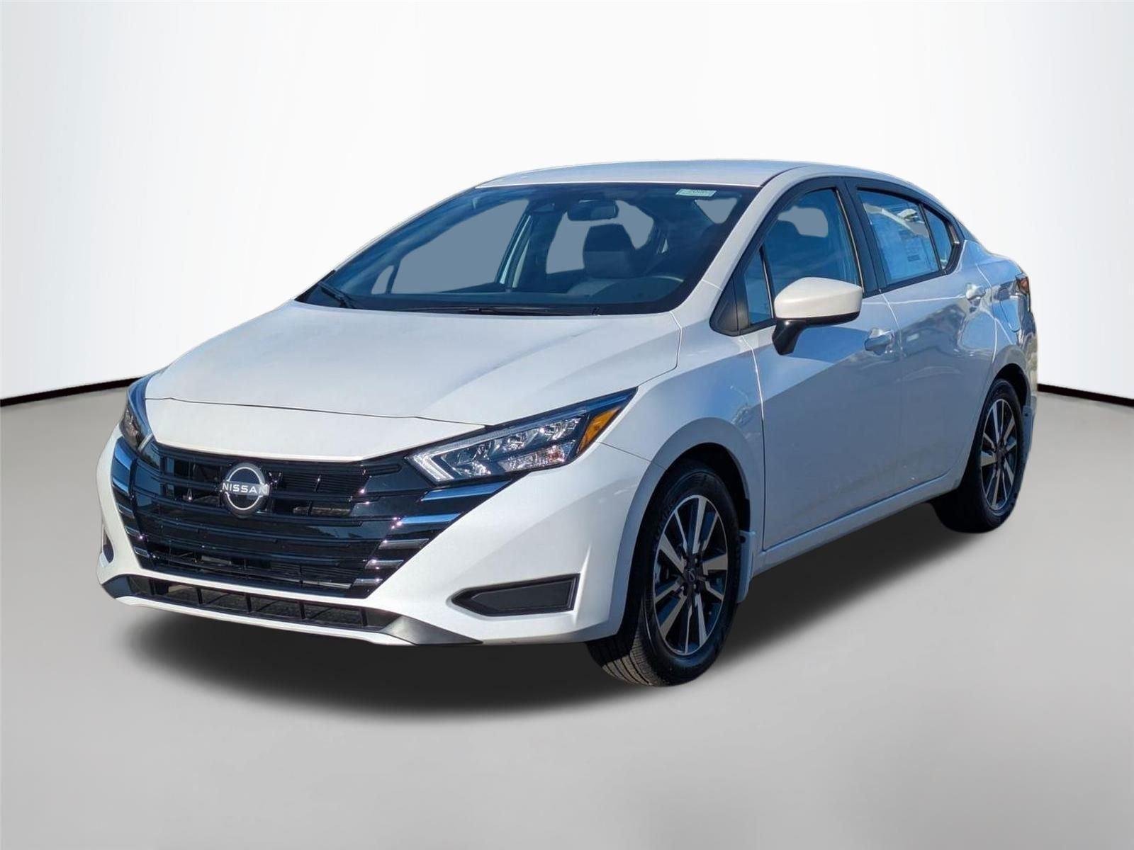 2025 Nissan Versa 1.6 SV CVT's photo