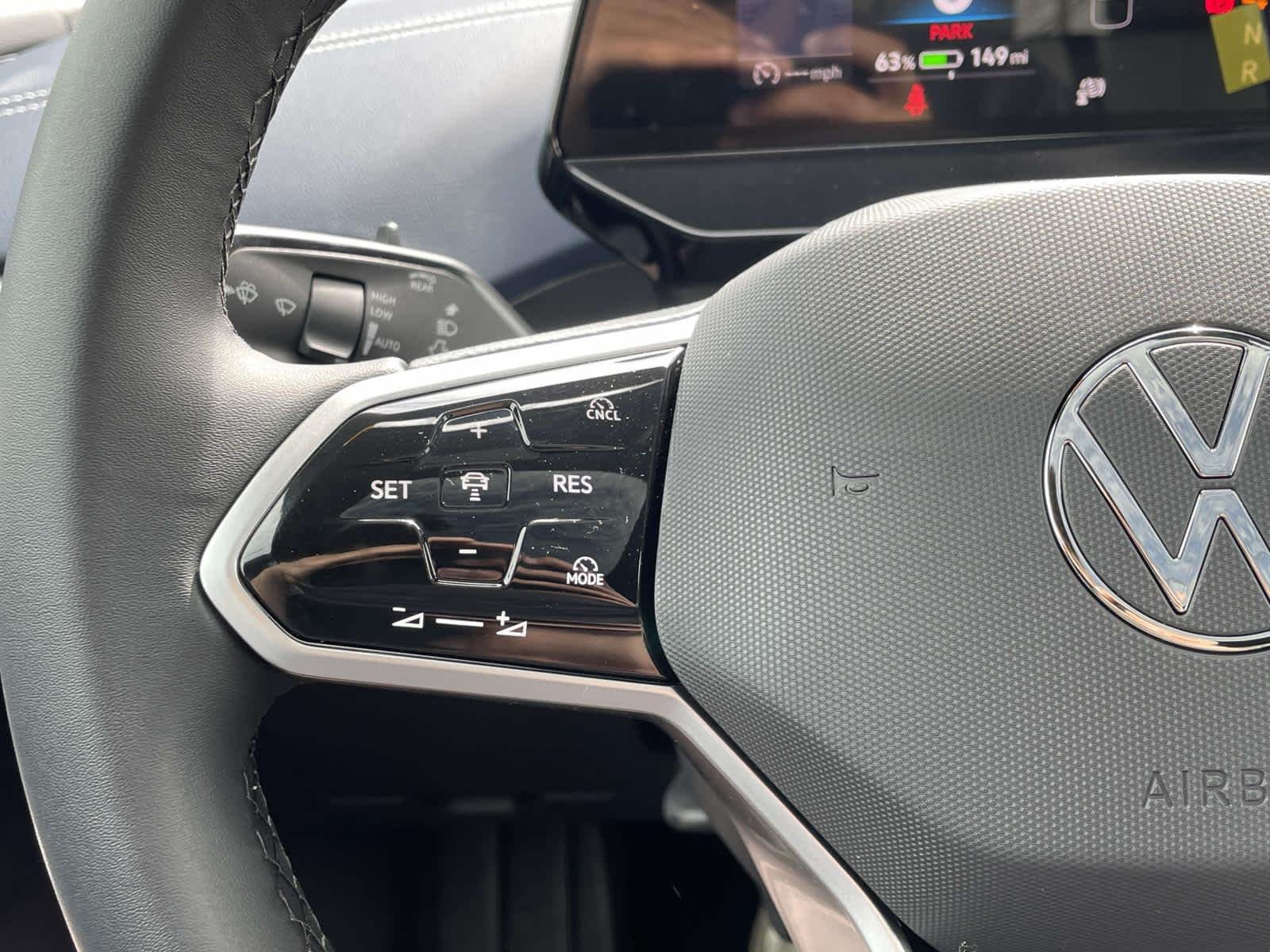 New 2025 Silver Mist Metallic Volkswagen Pro S image 33