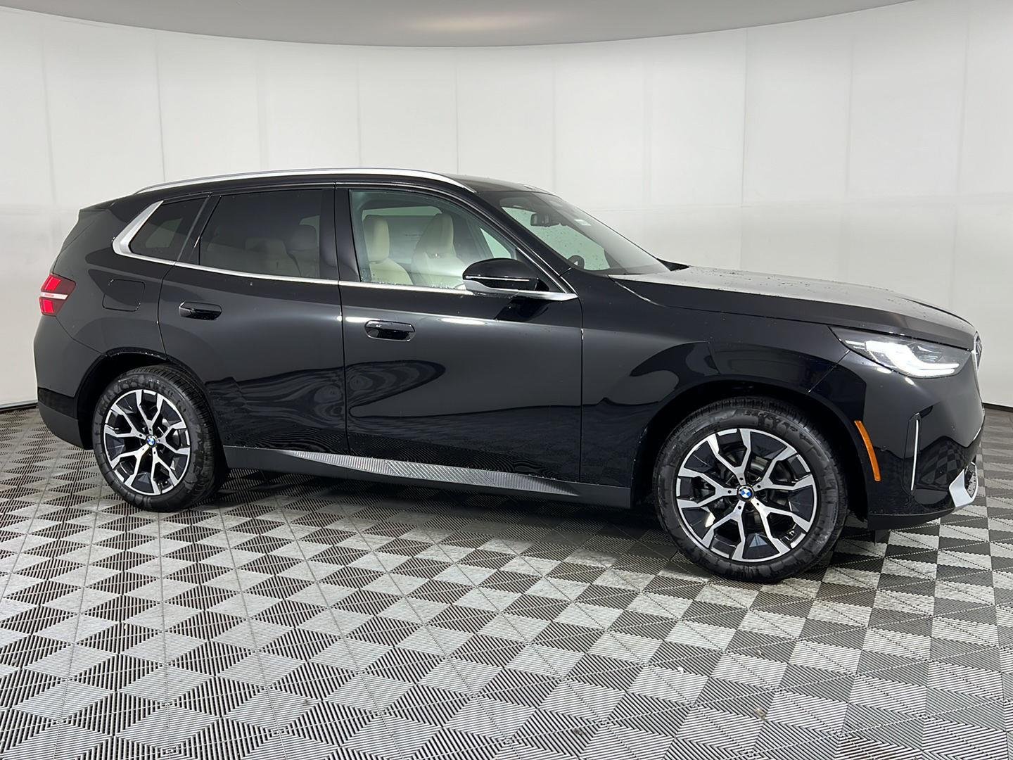 New 2026 Black Sapphire Metallic BMW 30 xDrive image 15