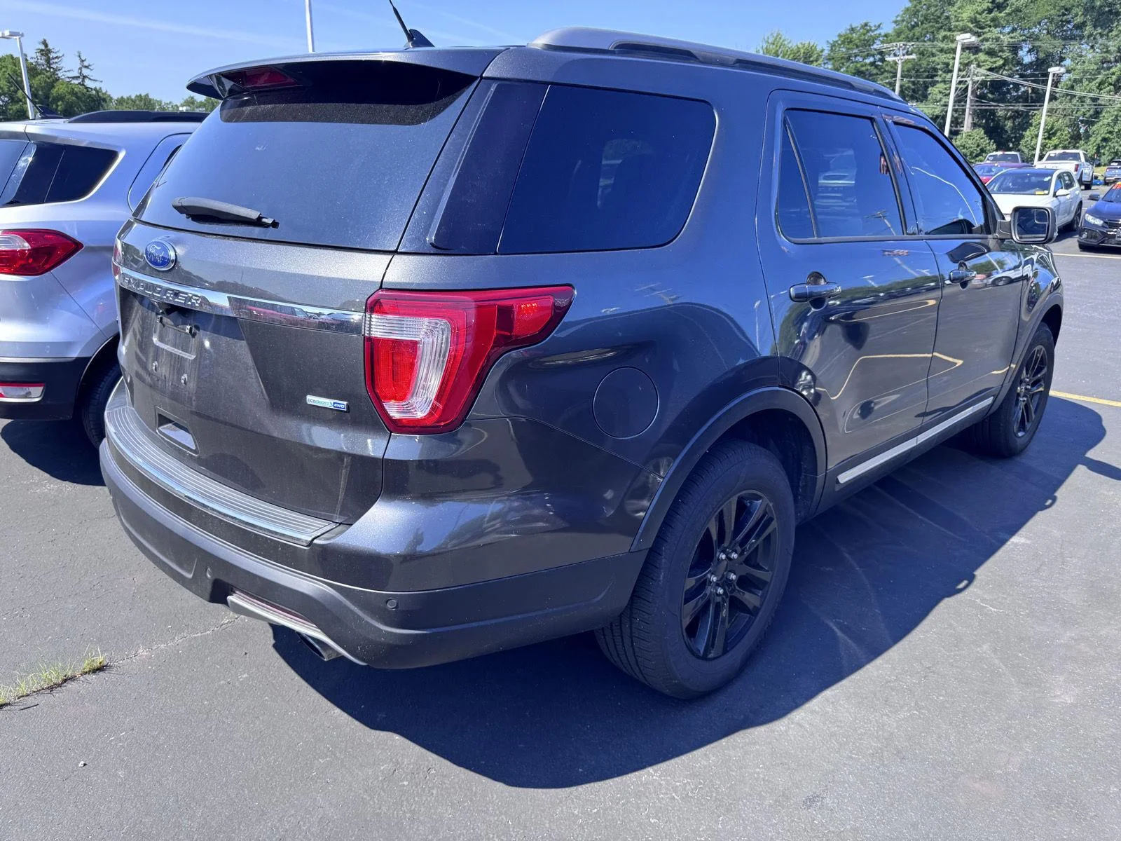 Used 2018 Magnetic Ford XLT image 4
