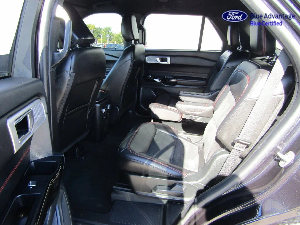Certified Used 2022 Agate Black Metallic Ford ST-Line image 35