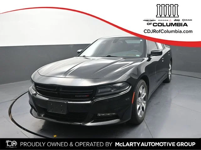 Used 2016 Black Dodge SXT image 1