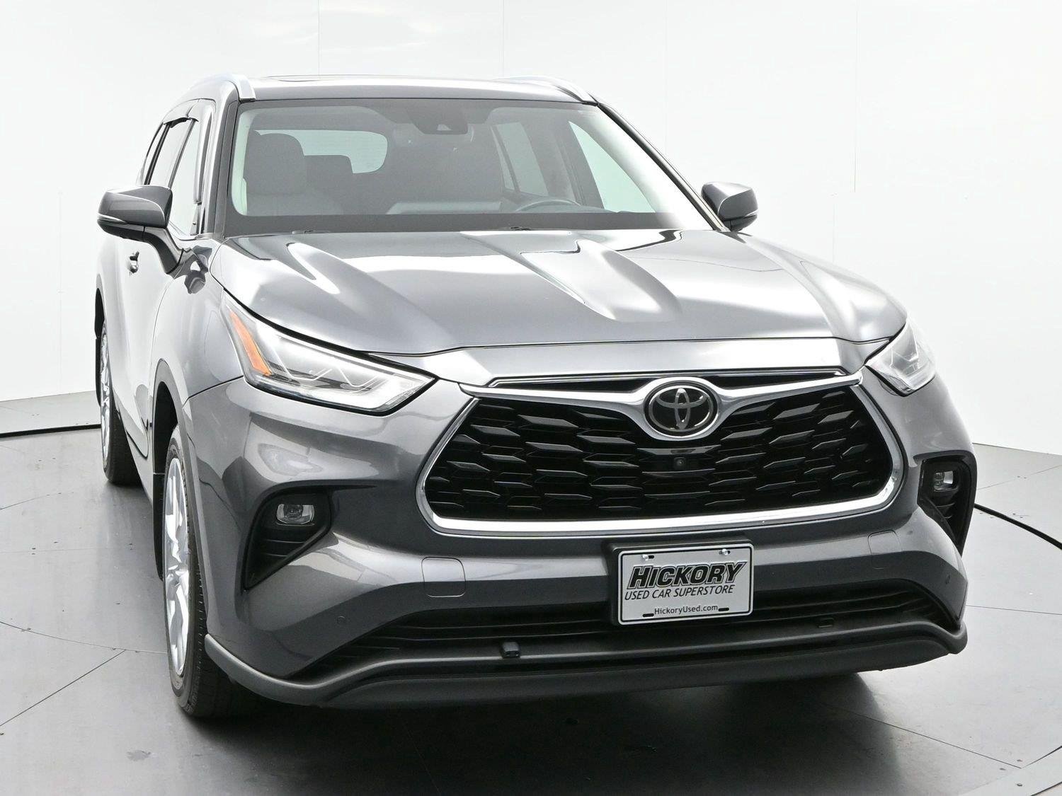 Used 2021 Magnetic Gray Metallic Toyota Limited image 2