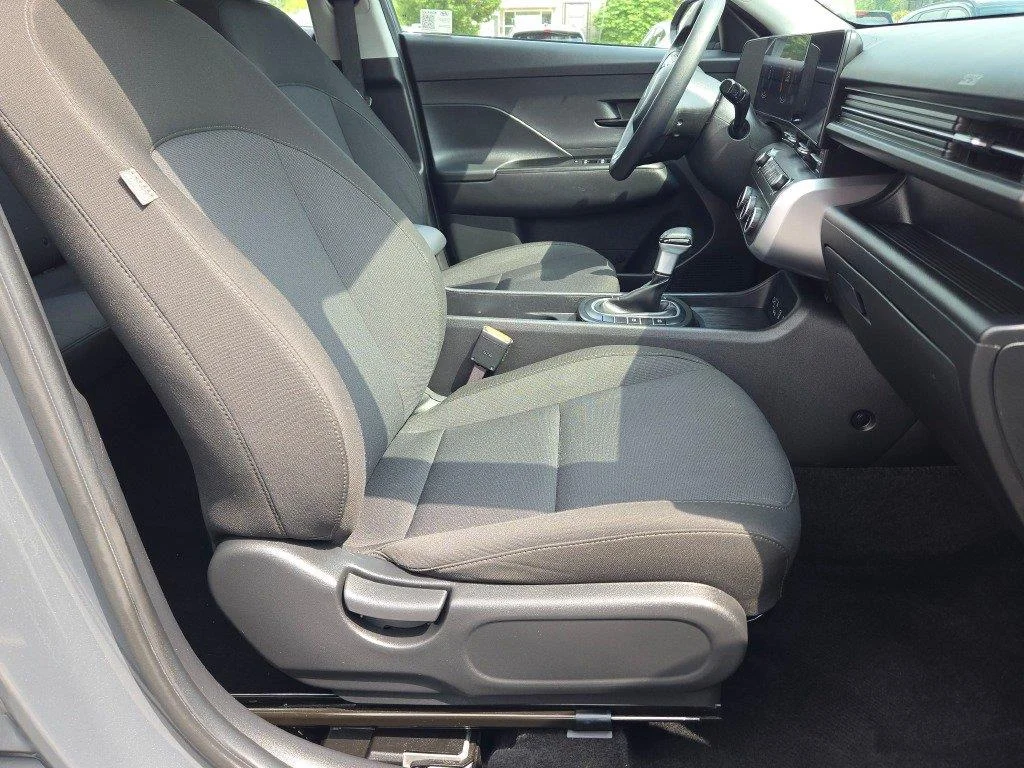Used 2025 Ecotronic Gray Pearl Hyundai SE image 4