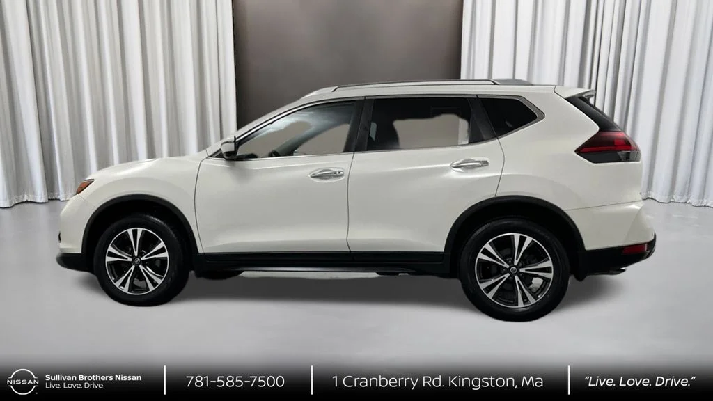 Used 2020 White Nissan SV image 8