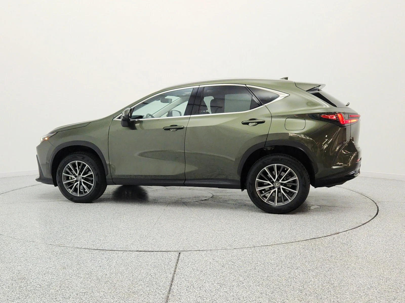 Used 2022 Nori Green Pearl Lexus NX 350 AWD image 8