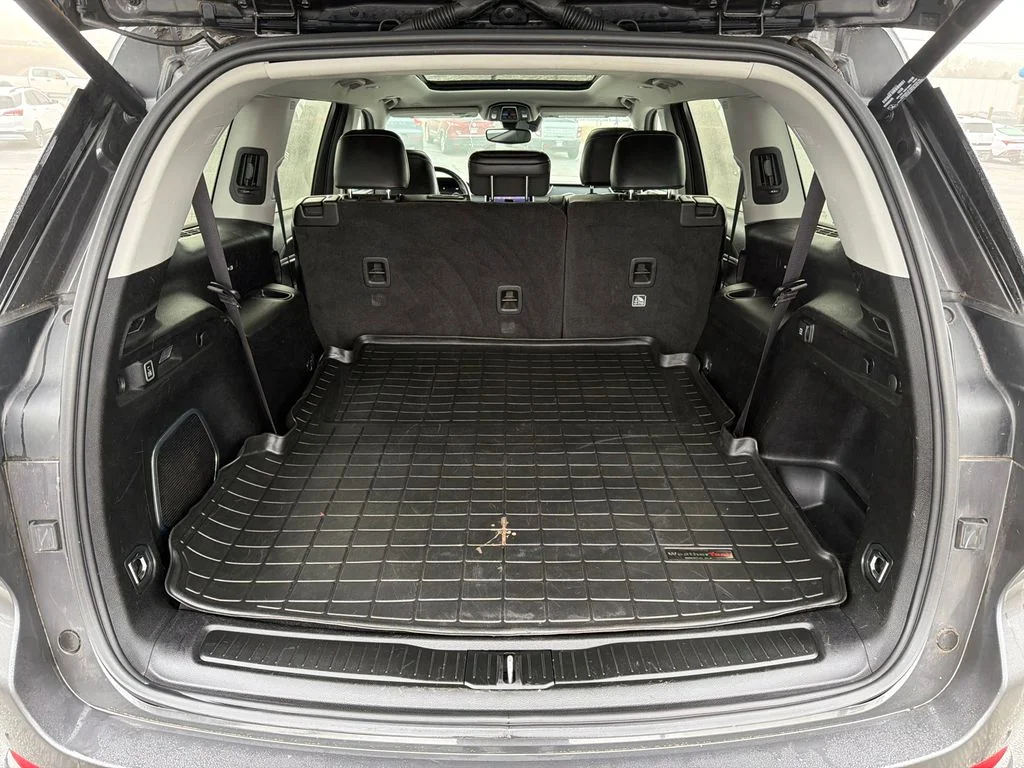 Used 2022 Gray Jeep Limited image 18