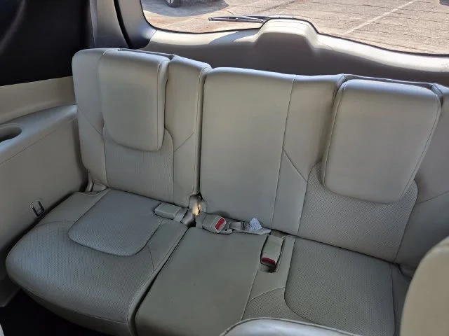 Used 2021 Moonstone White INFINITI Sensory image 20