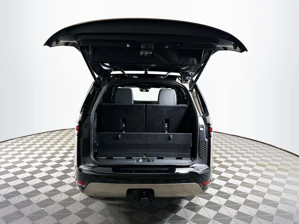 2025 Land Rover Discovery Dynamic SE - Photo 28