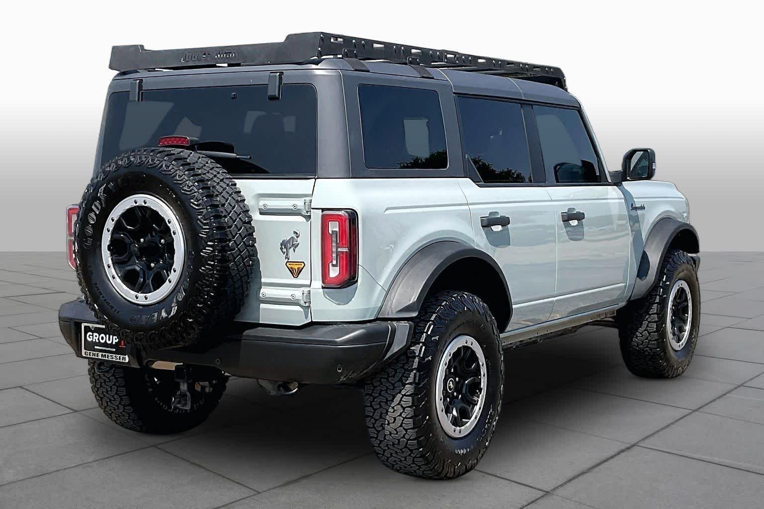 Used 2023 Cactus Gray Ford Badlands image 12