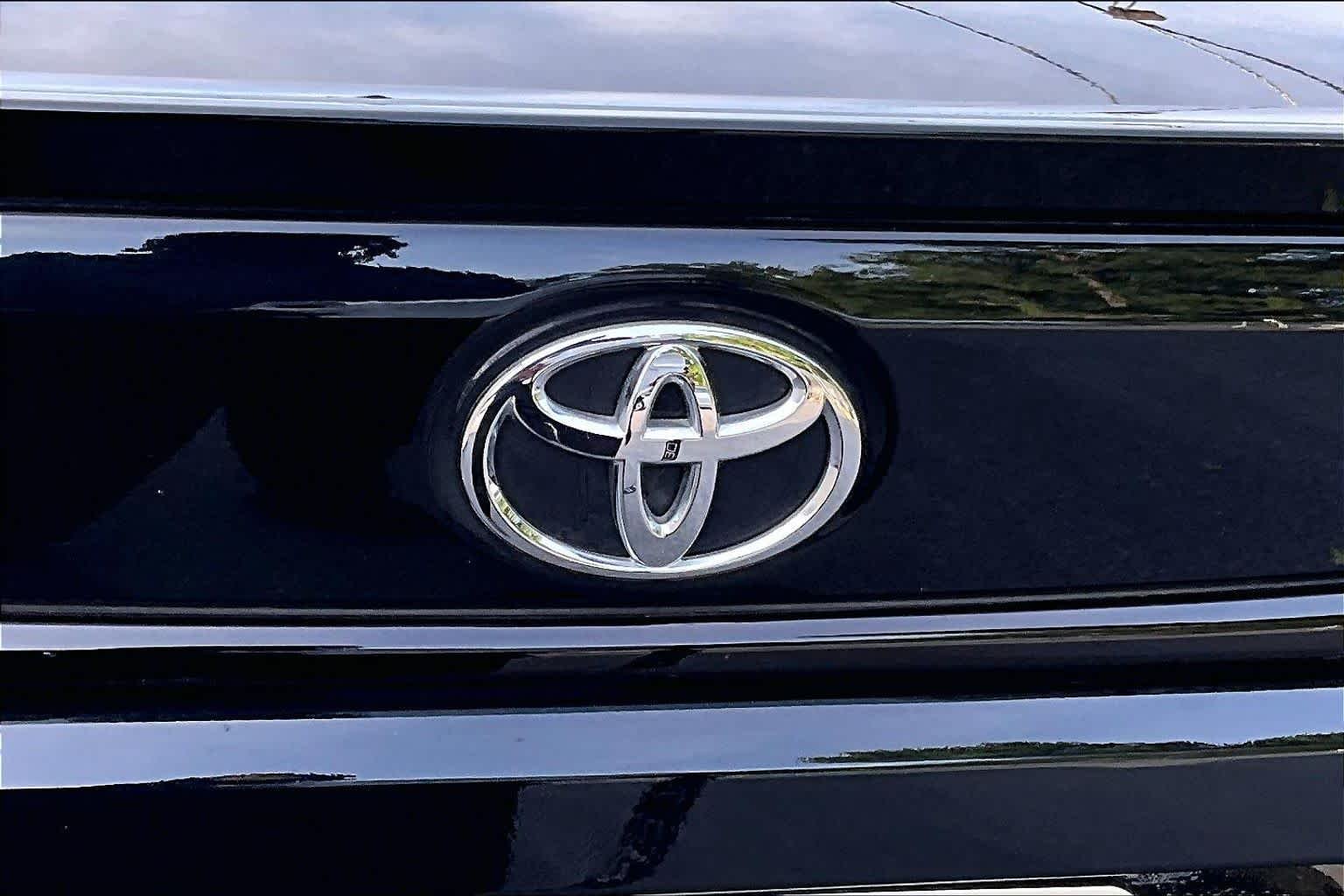 Used 2025 Midnight Black Metallic Toyota SE image 31
