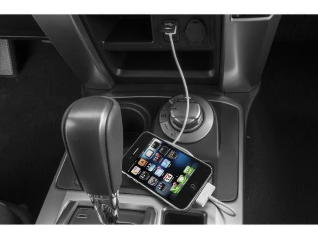 Used 2015 Magnetic Gray Metallic Toyota SR5 image 19
