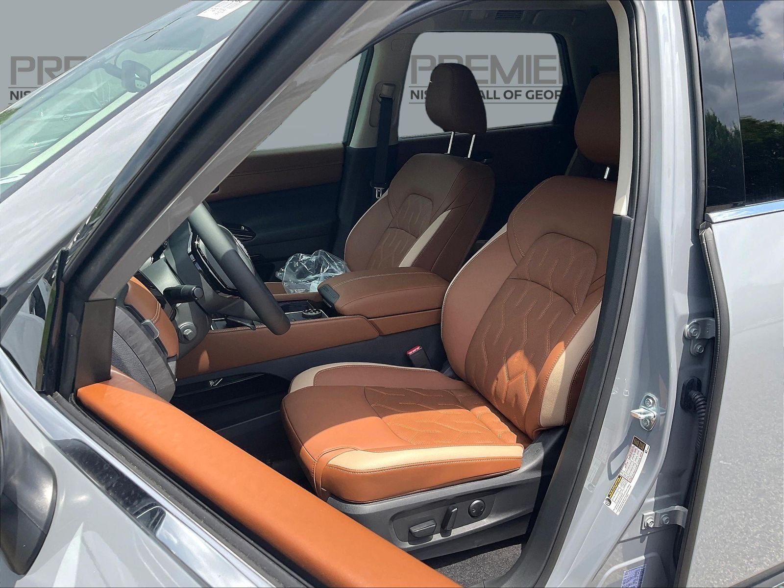 New 2026 Gray Nissan Platinum image 9