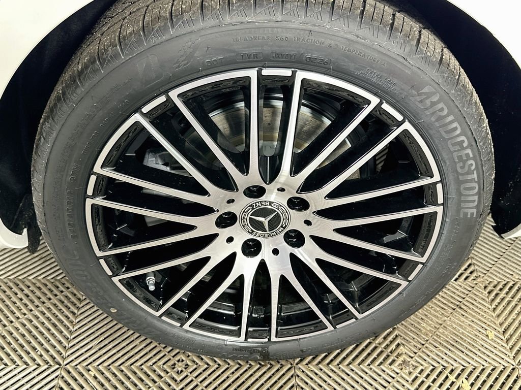 New 2026 Polar White Mercedes-Benz C 300 image 32