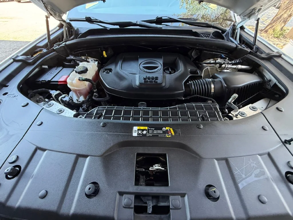 Used 2023 White Jeep Overland image 20