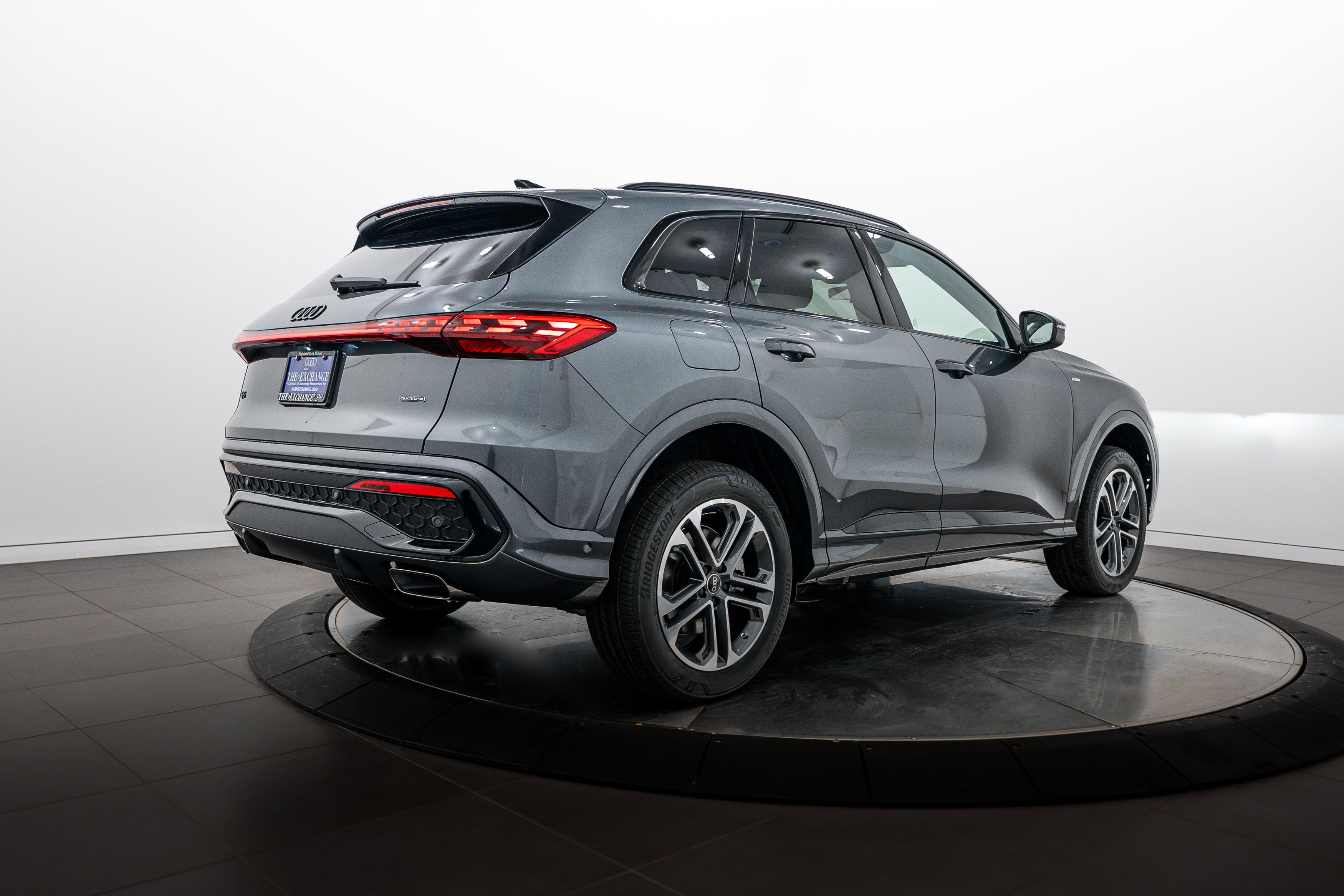 New 2026 Daytona Gray Audi Premium image 4