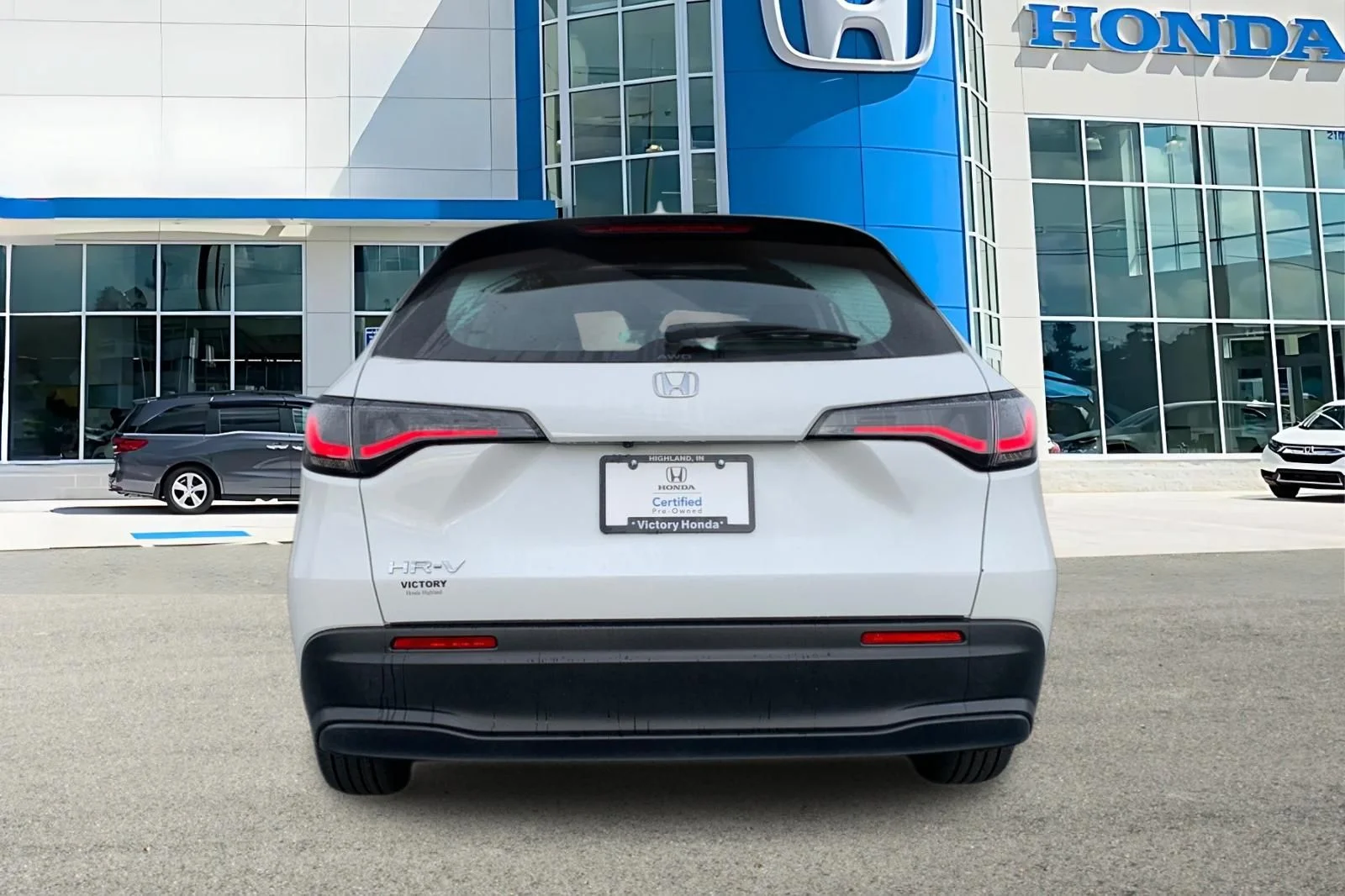 Certified Used 2024 White Honda LX image 4