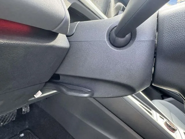 2025 Volkswagen Tiguan SE - Photo 18