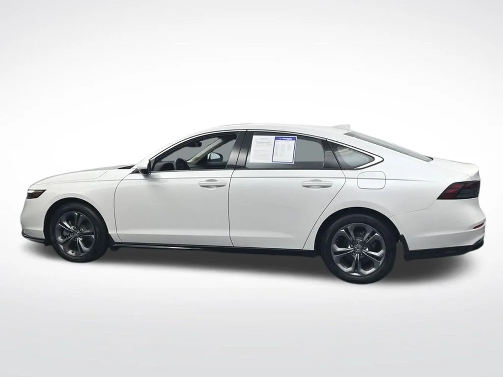 Certified Used 2025 Platinum White Pearl Honda EX-L image 8