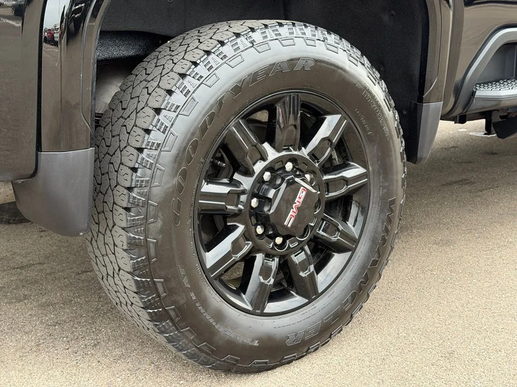 Used 2024 Black GMC AT4 image 22