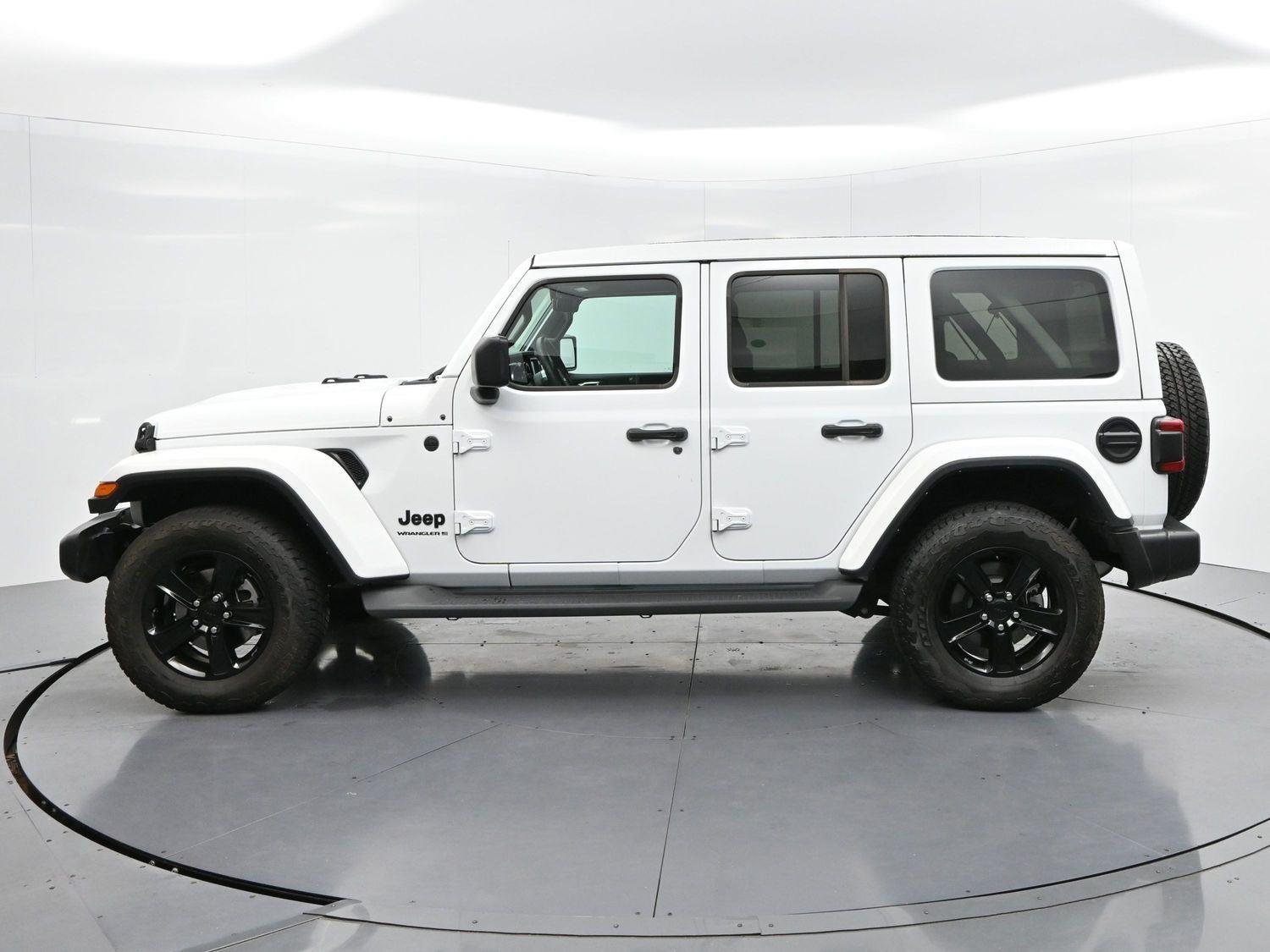 Used 2023 White Jeep Sahara Altitude image 4