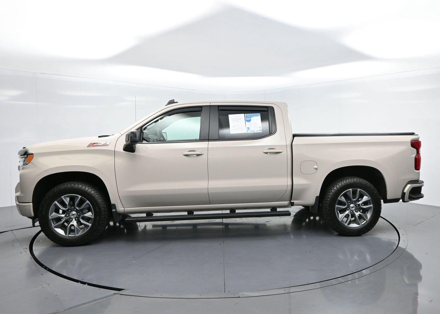 Used 2026 White Sands Chevrolet RST image 4