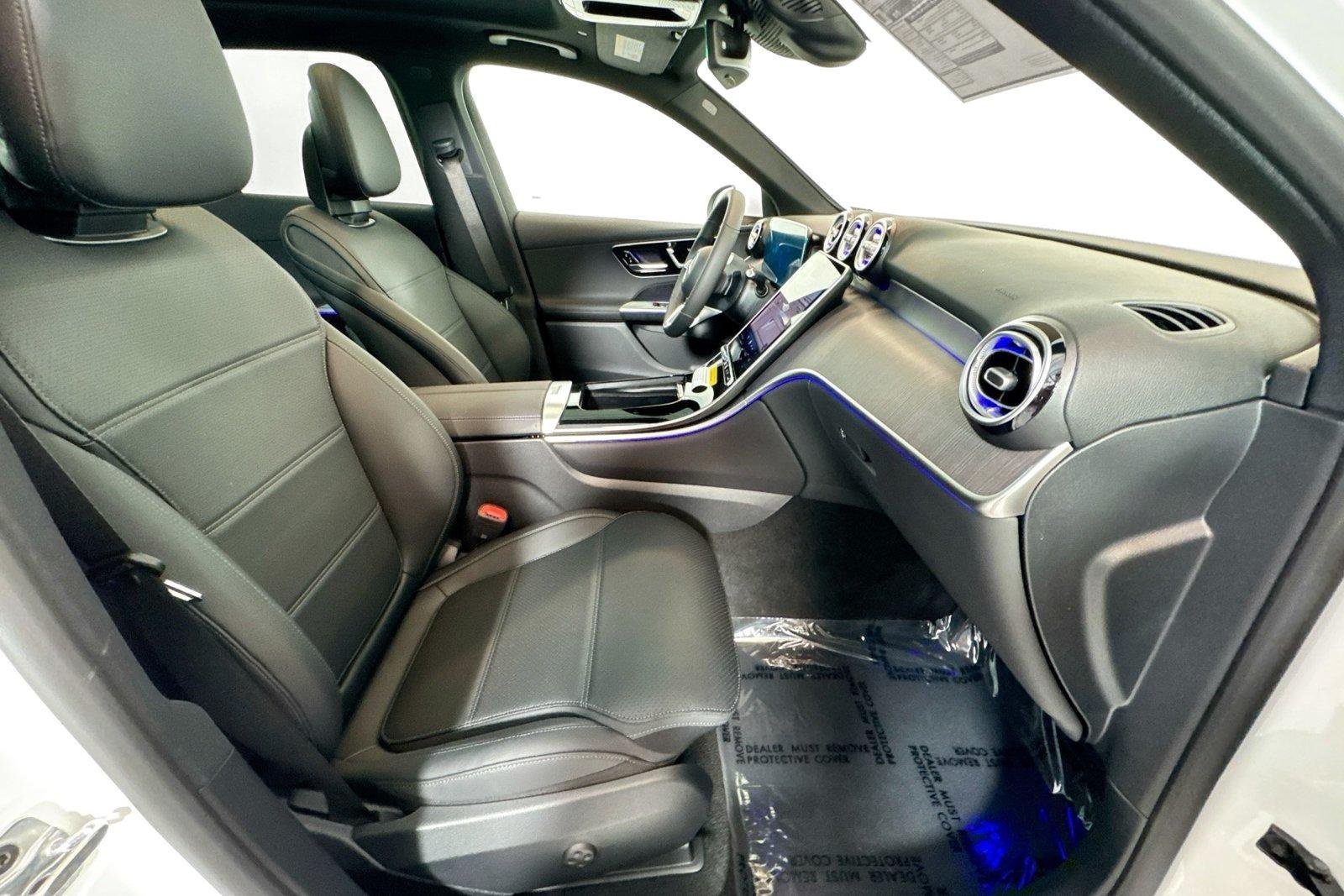 New 2026 Polar White Mercedes-Benz GLC 300 image 26