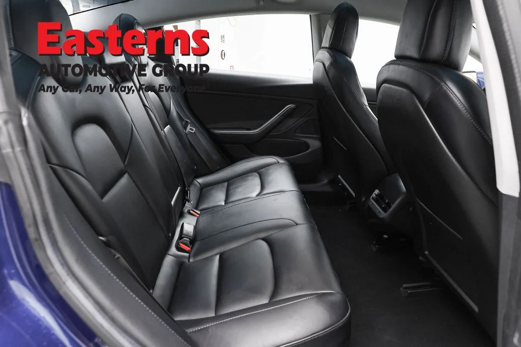 Used 2018 Blue Tesla Long Range image 17