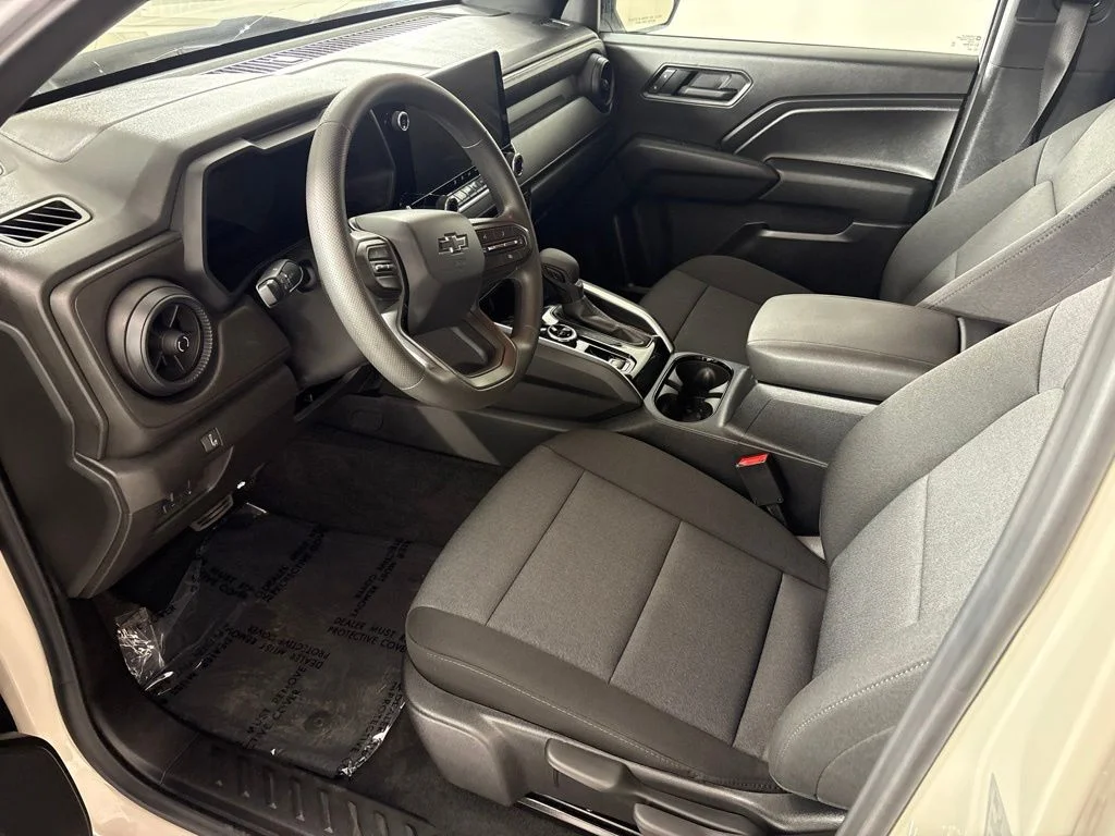 Used 2026 White Chevrolet Trail Boss image 26