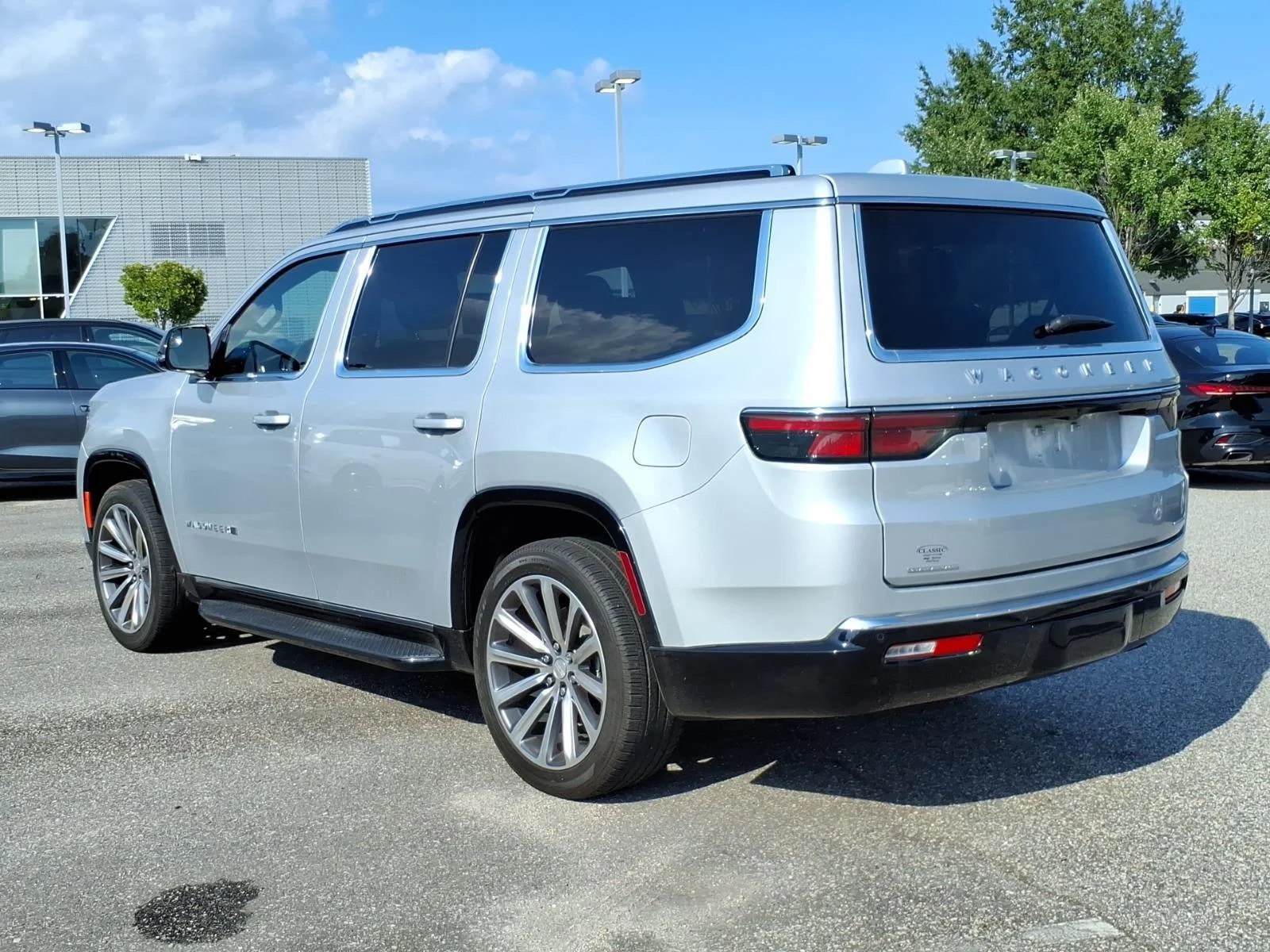 Used 2023 Silver Zynith Jeep Series II image 10