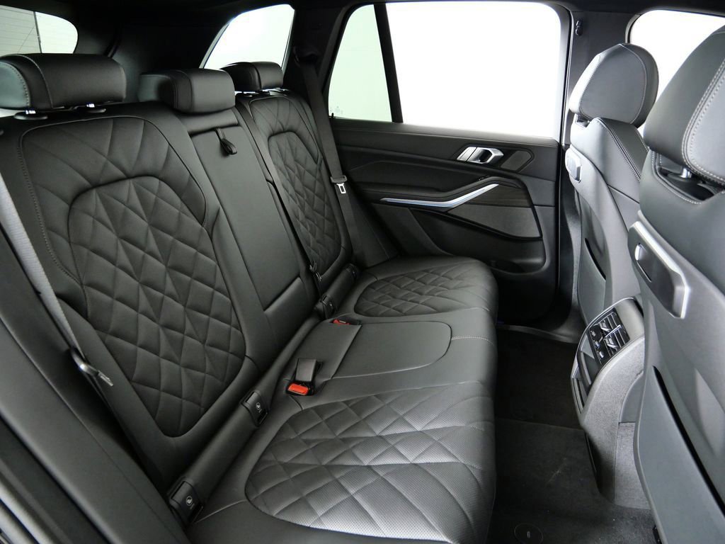 2026 BMW X5 50e - Photo 28