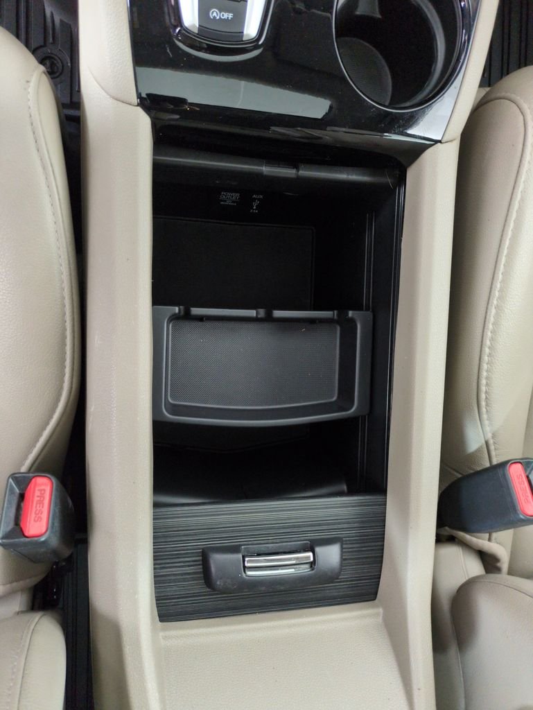 Used 2017 White Diamond Pearl Honda Touring image 26