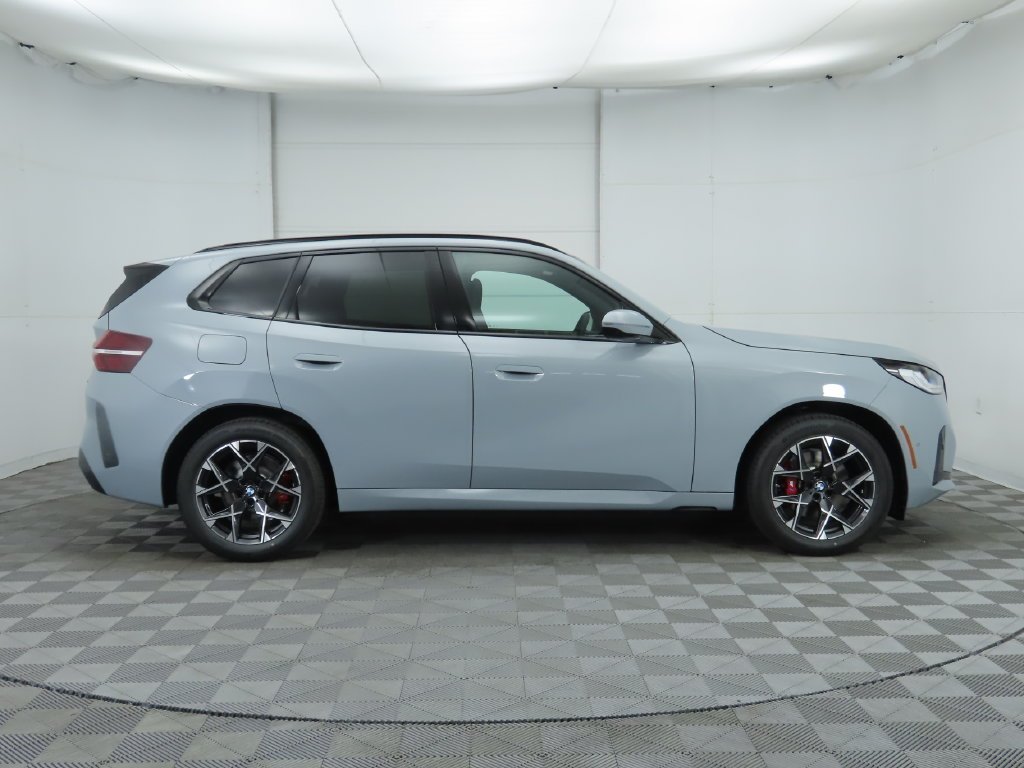 Used 2026 Gray Metallic BMW 30 xDrive image 4