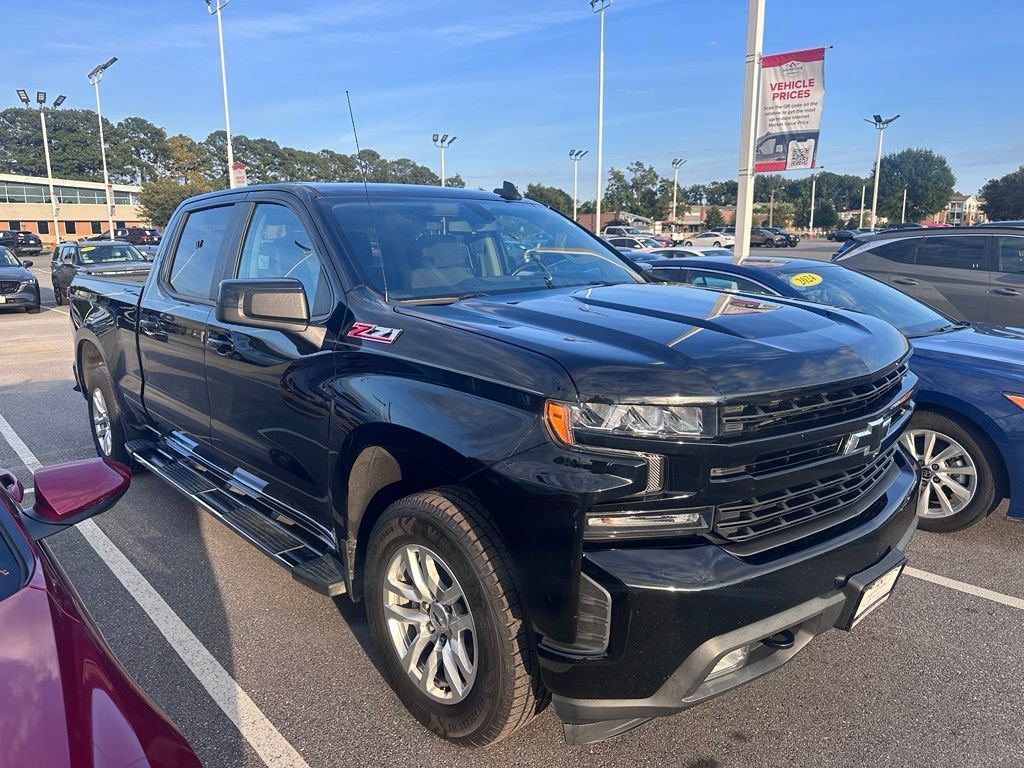 Used 2021 BLACK Chevrolet RST image 5