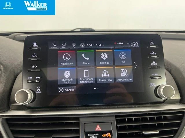 Used 2022 White Honda Touring image 26