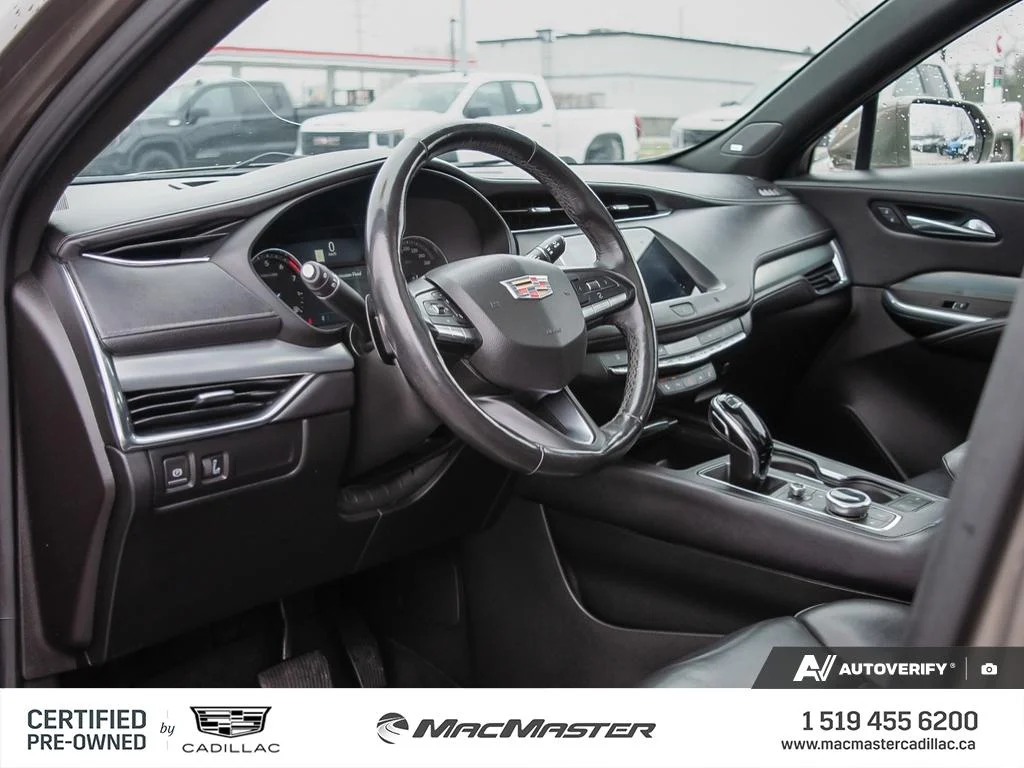 Used 2020  Cadillac Premium Luxury image 17