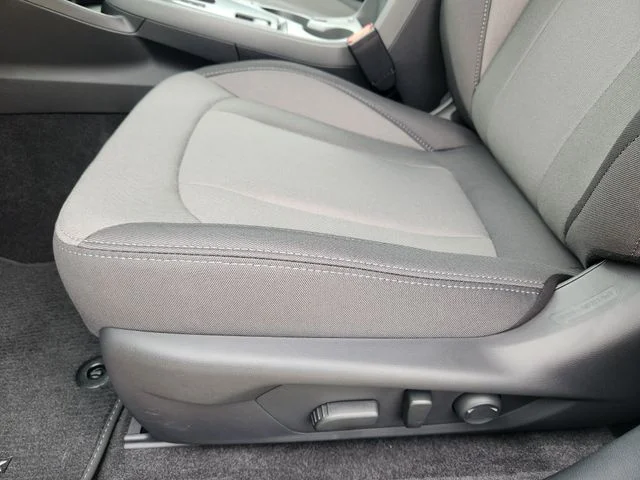 New 2026 CRYSTAL WHITE PEARL Subaru Premium image 19